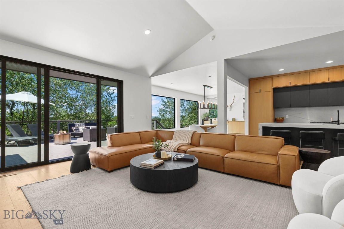 55 Summer Ridge Rd