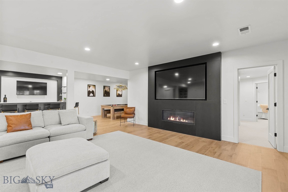 55 Summer Ridge Rd