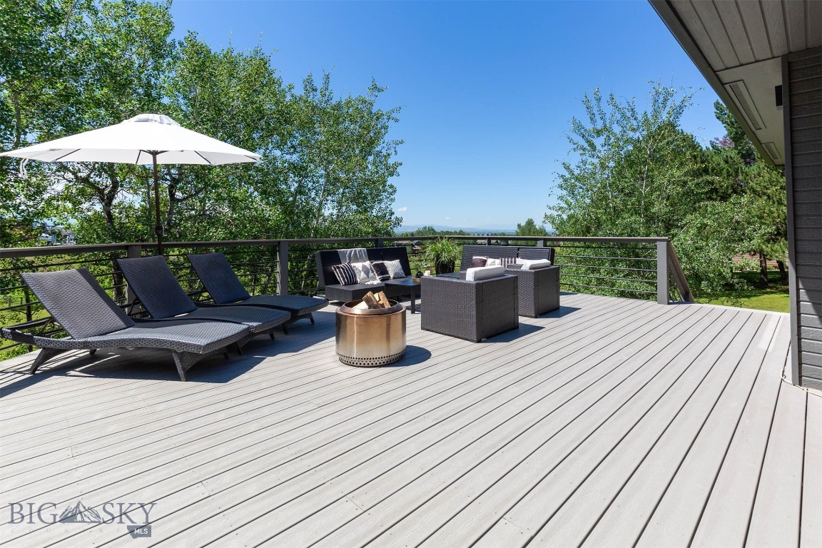 55 Summer Ridge Rd
