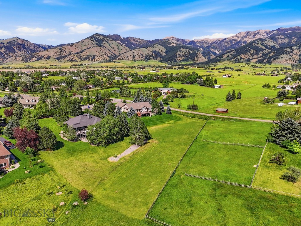 55 Summer Ridge Rd