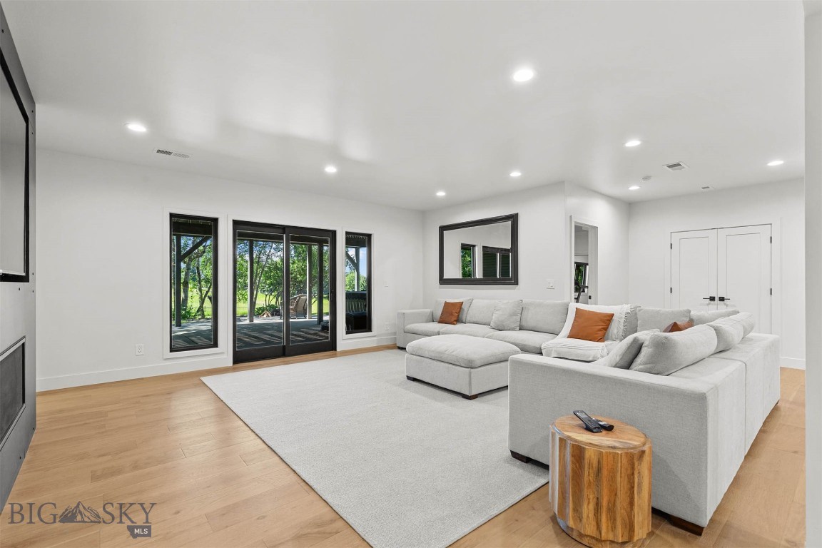 55 Summer Ridge Rd
