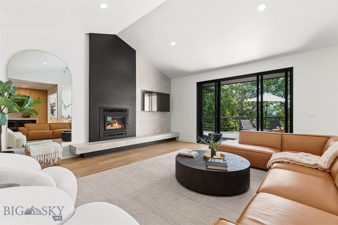 55 Summer Ridge Rd