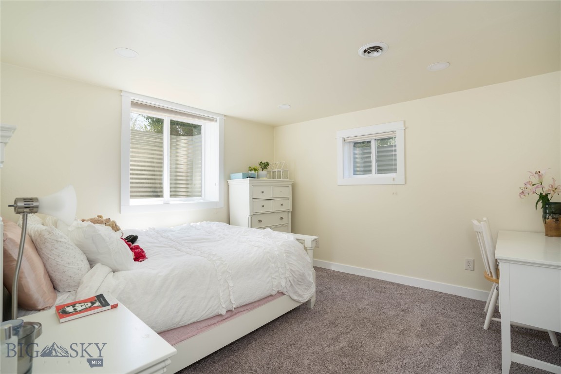 1703 Park View Place