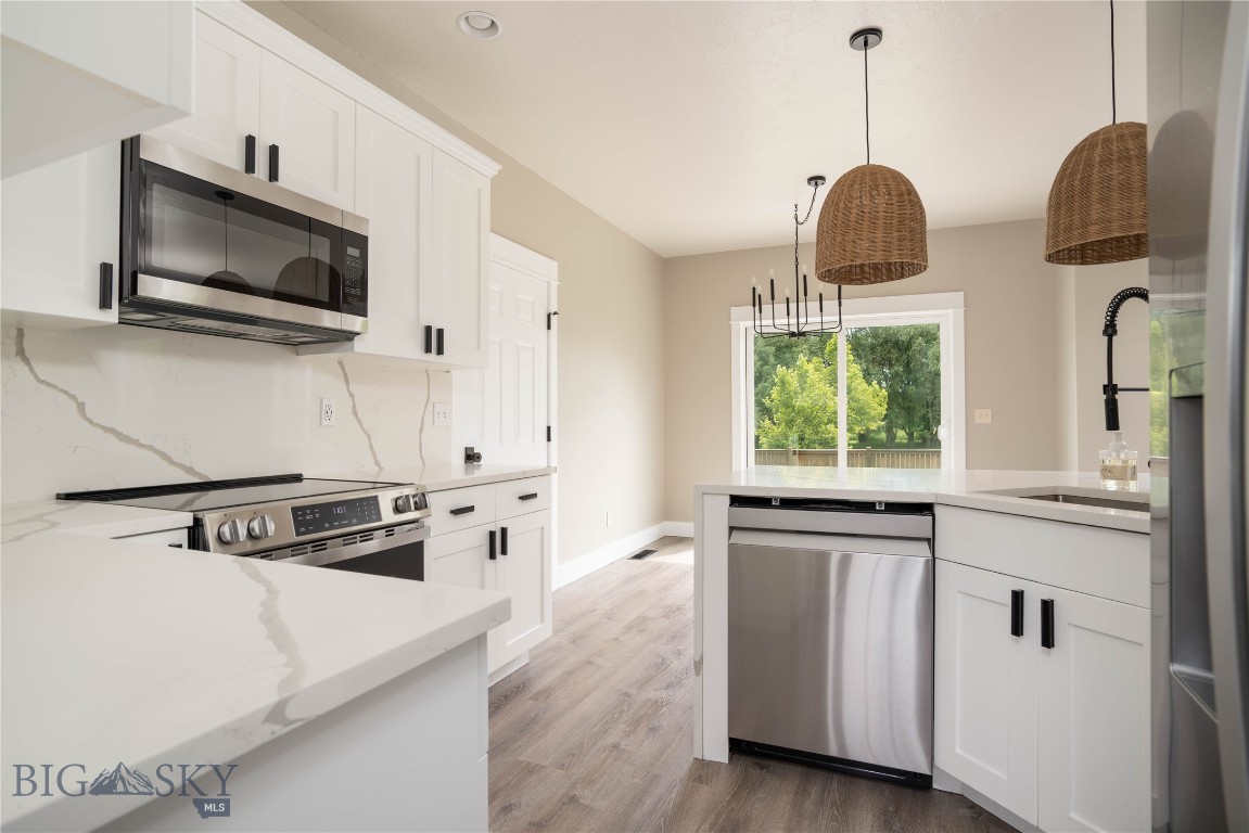 3174 Madrona Lane