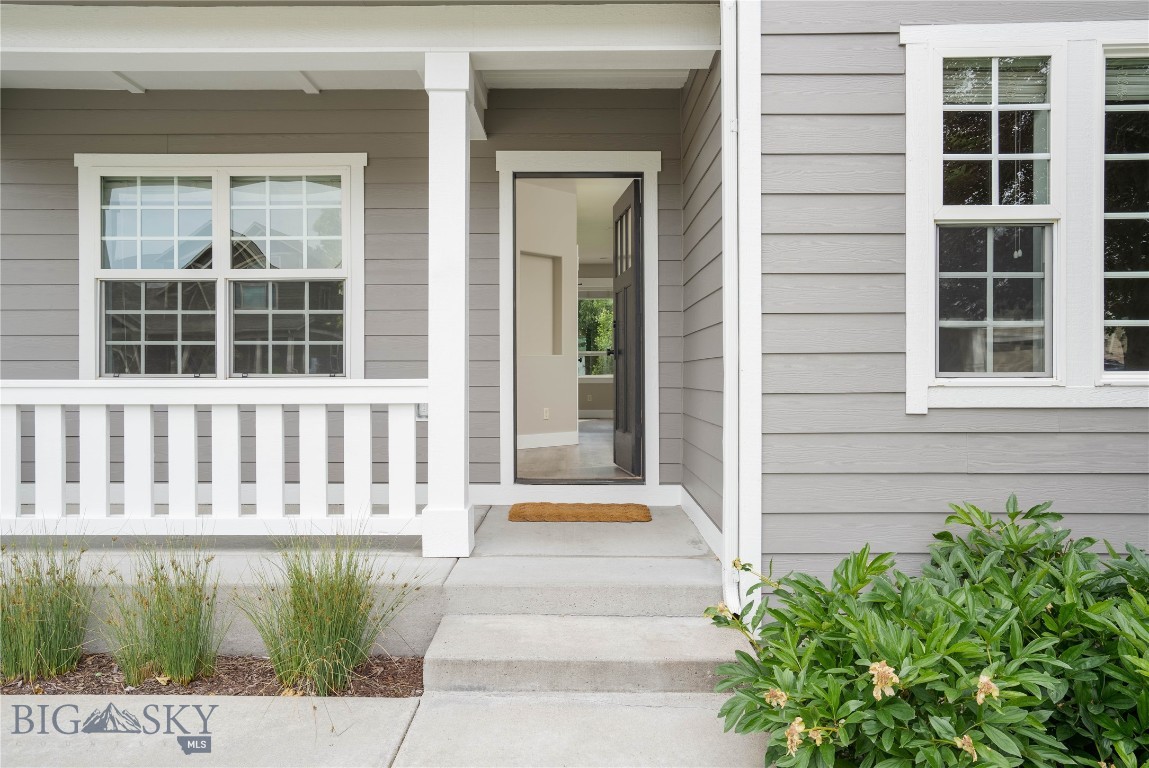 3174 Madrona Lane