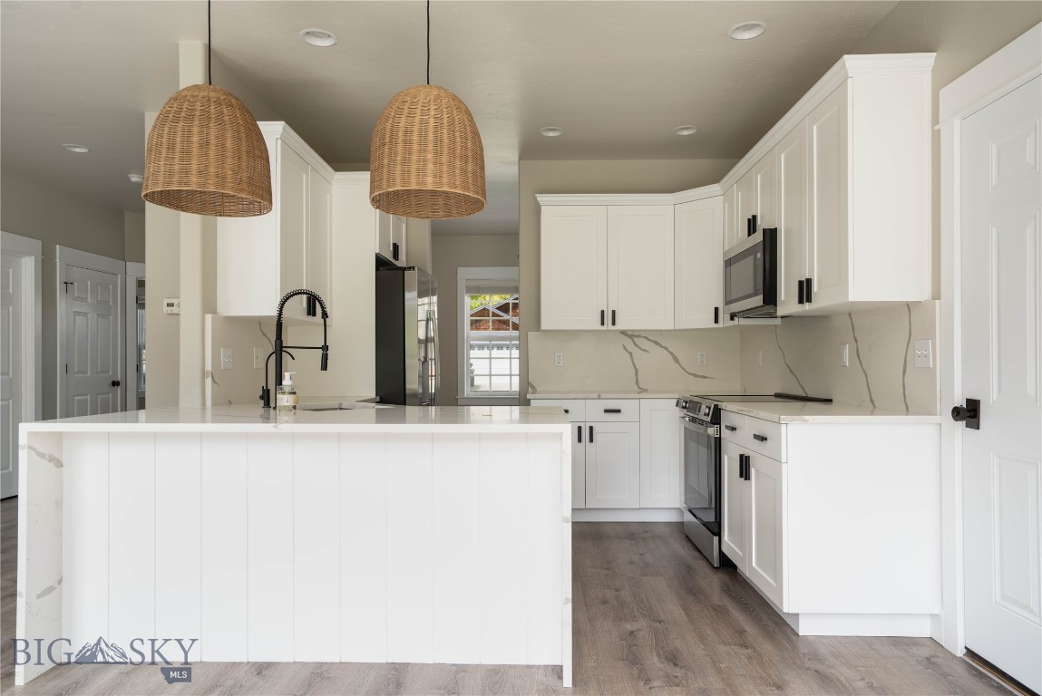 3174 Madrona Lane
