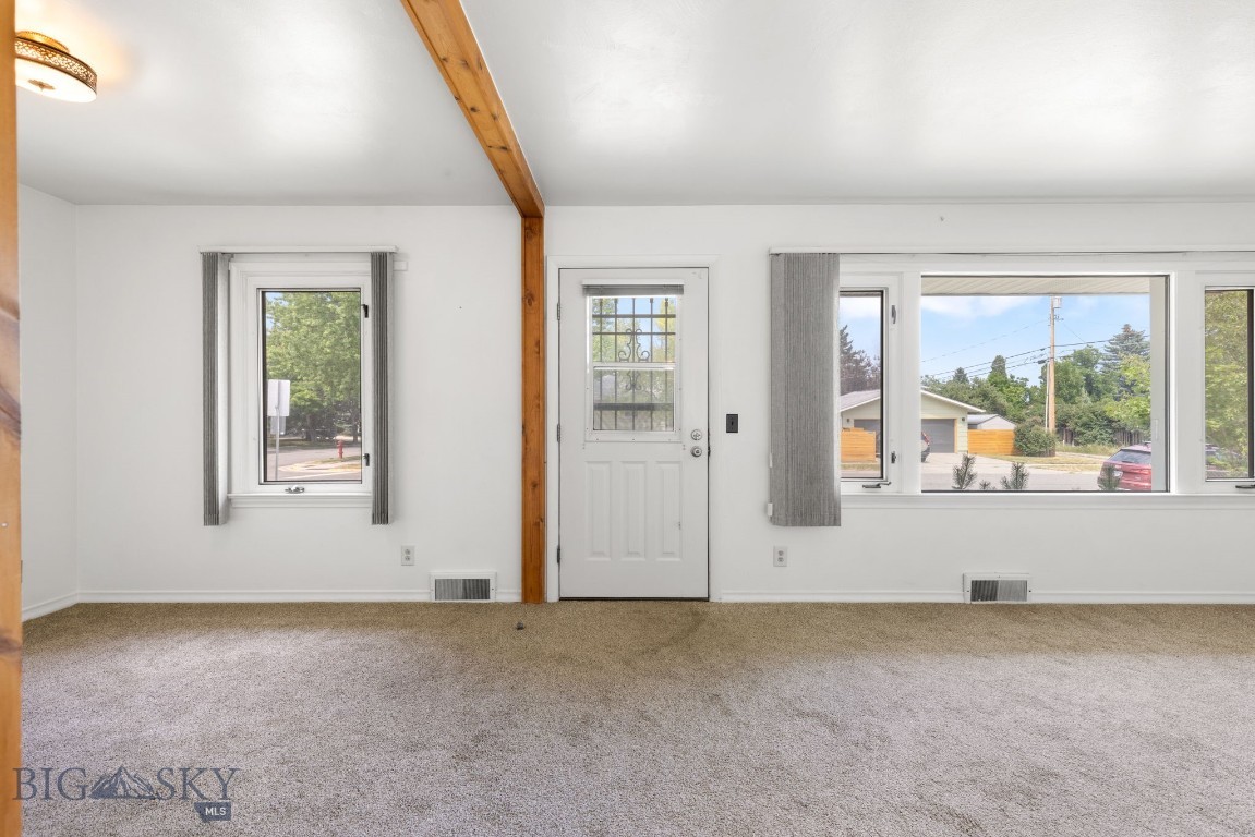 1418 W Alderson Street