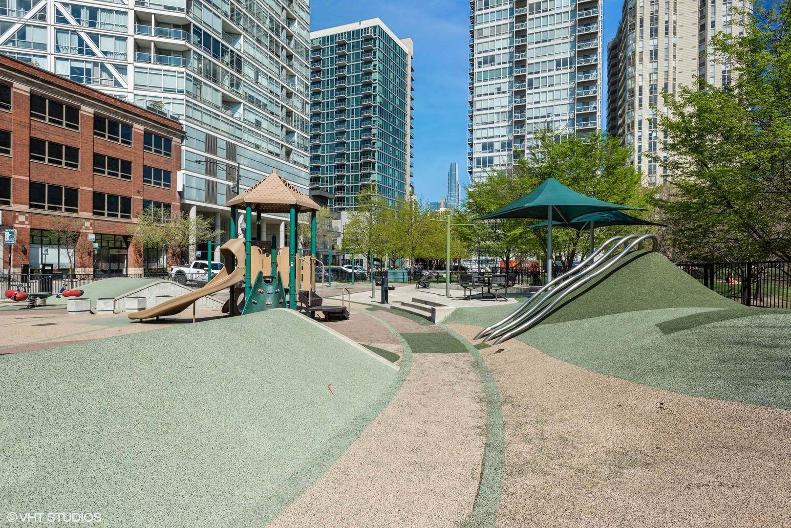 600 N Kingsbury Street Unit: 301