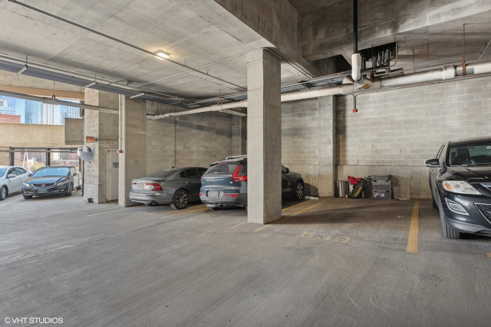 600 N Kingsbury Street Unit: 301