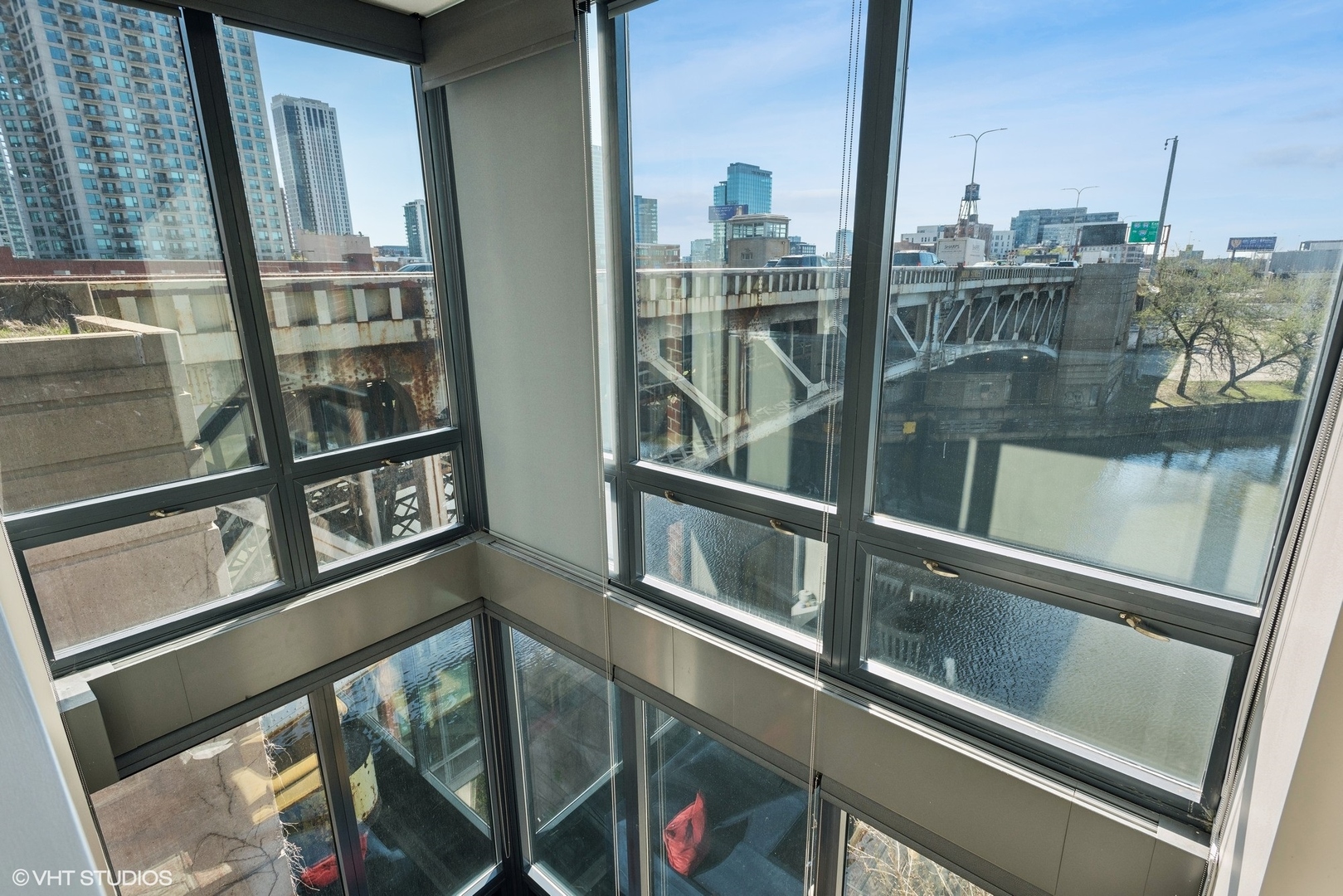 600 N Kingsbury Street Unit: 301