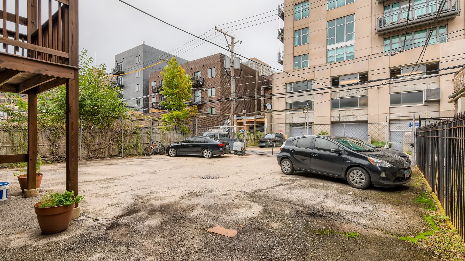 4707 N Kenmore Avenue Unit: GS