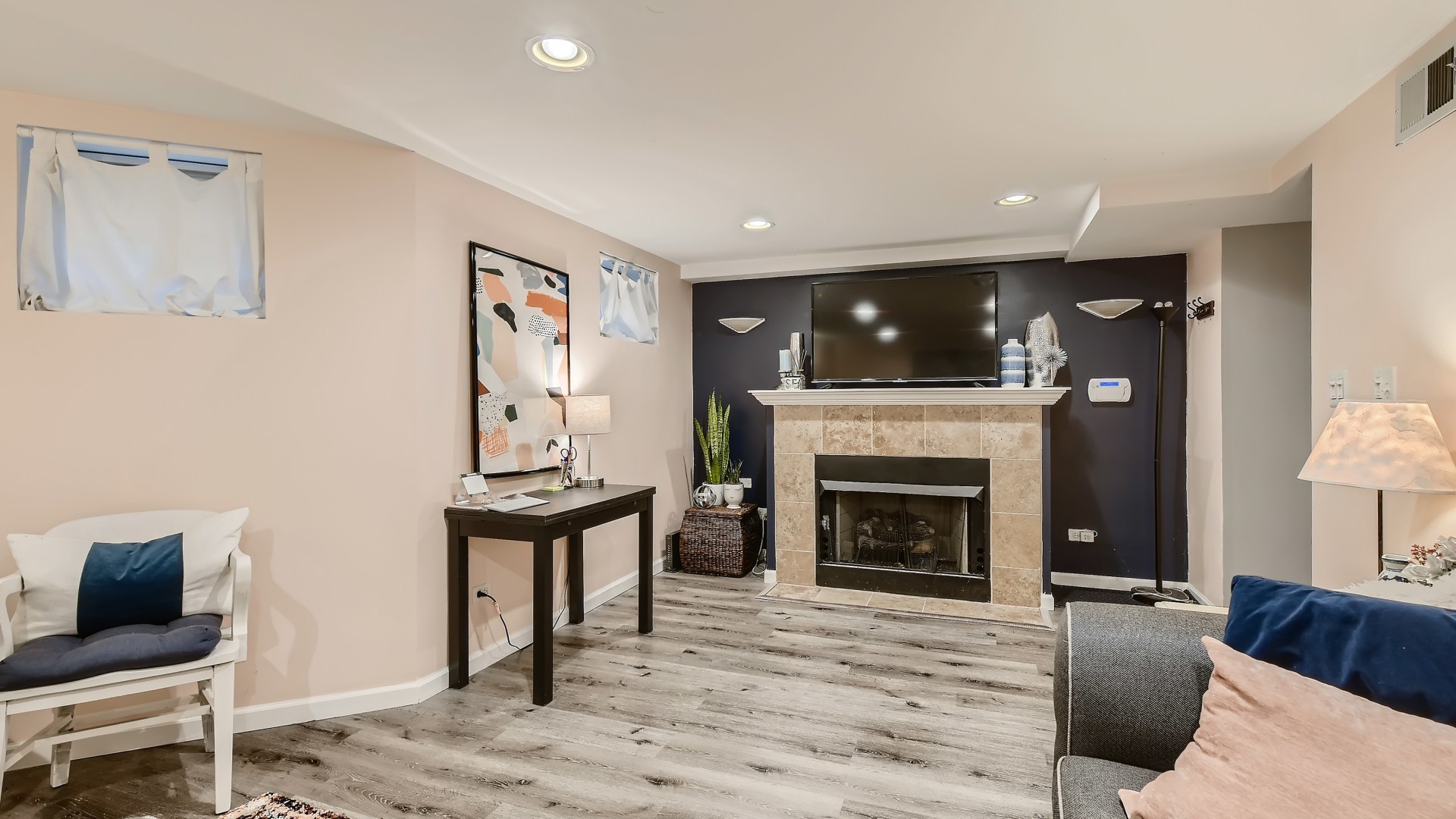 4707 N Kenmore Avenue Unit: GS
