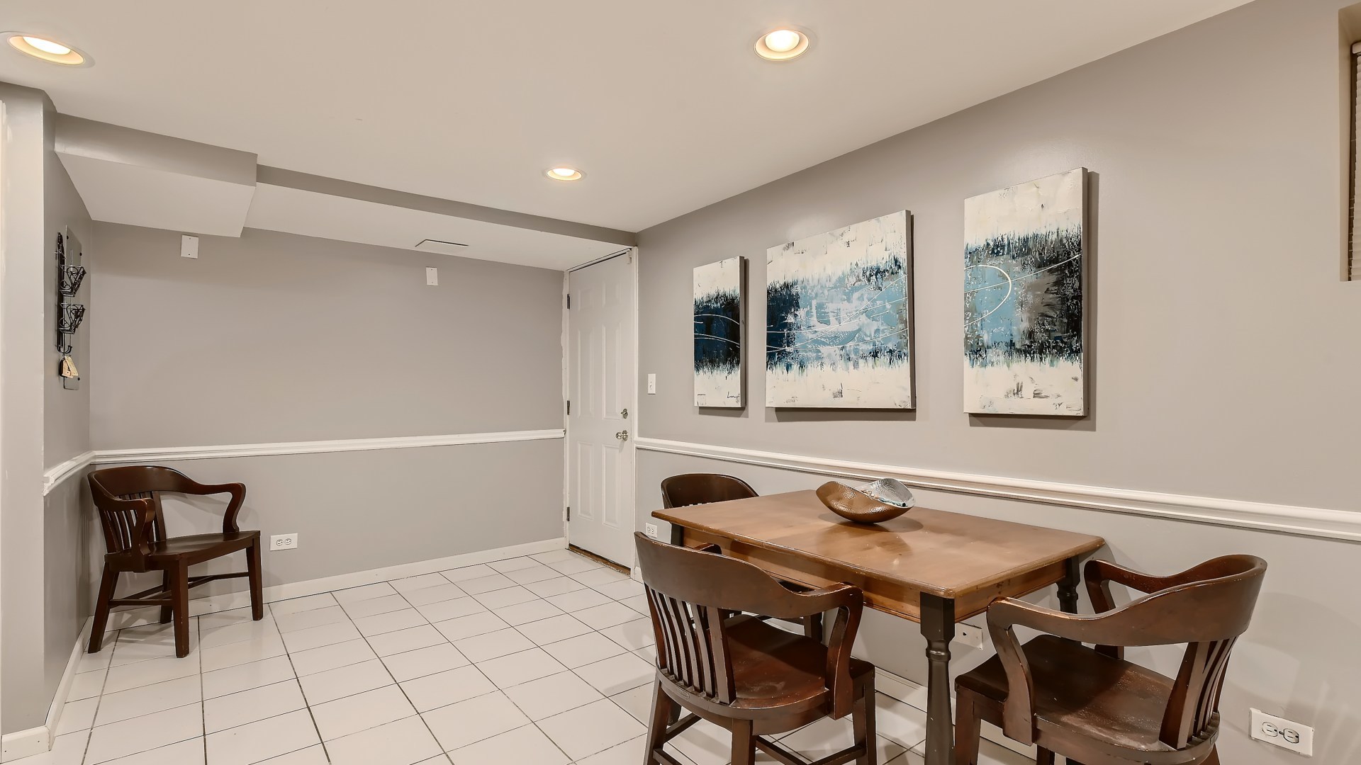 4707 N Kenmore Avenue Unit: GS