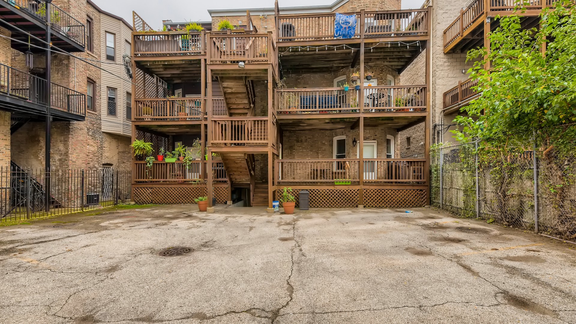 4707 N Kenmore Avenue Unit: GS