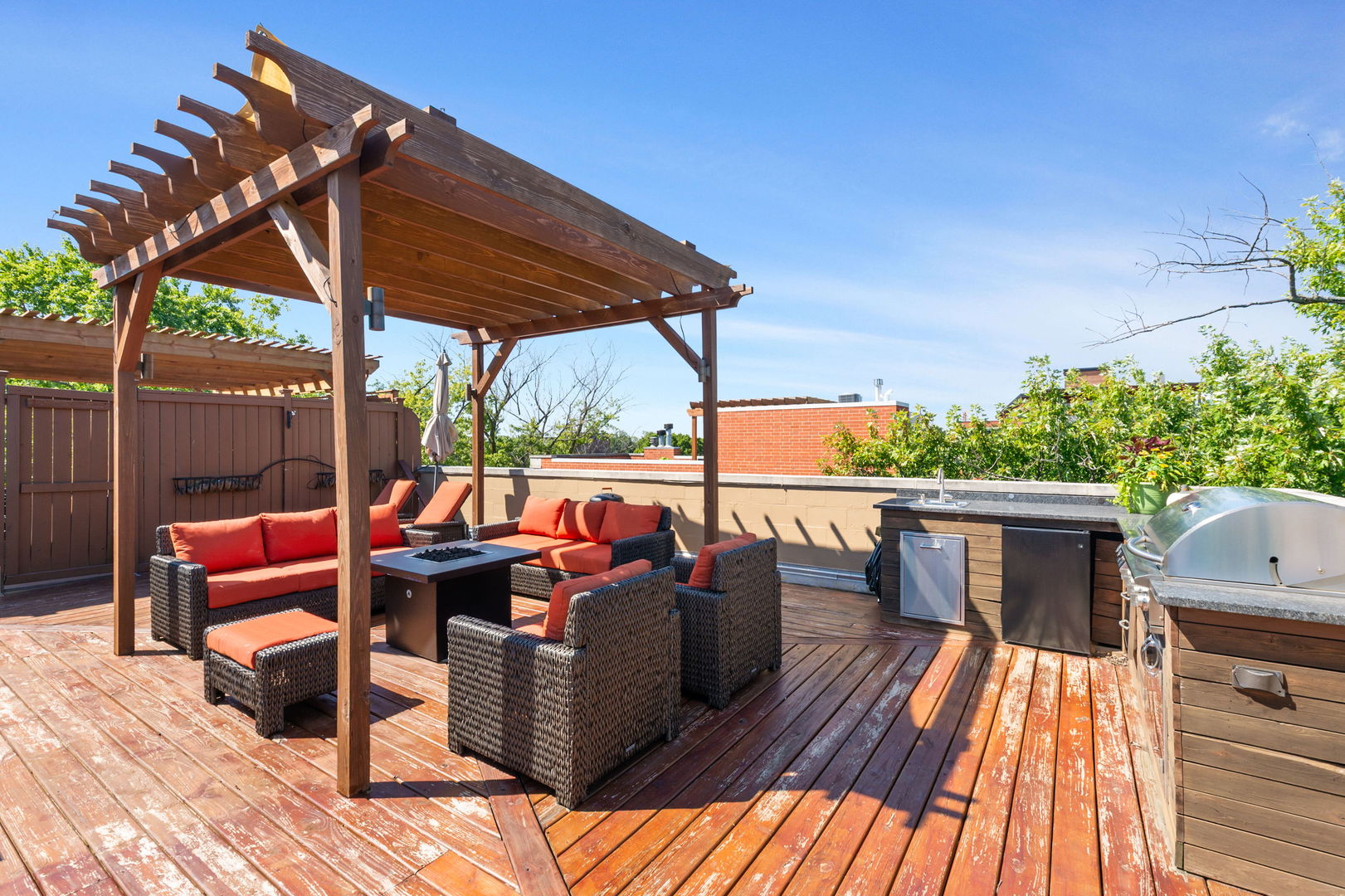 1532 W Wrightwood Avenue Unit: 2