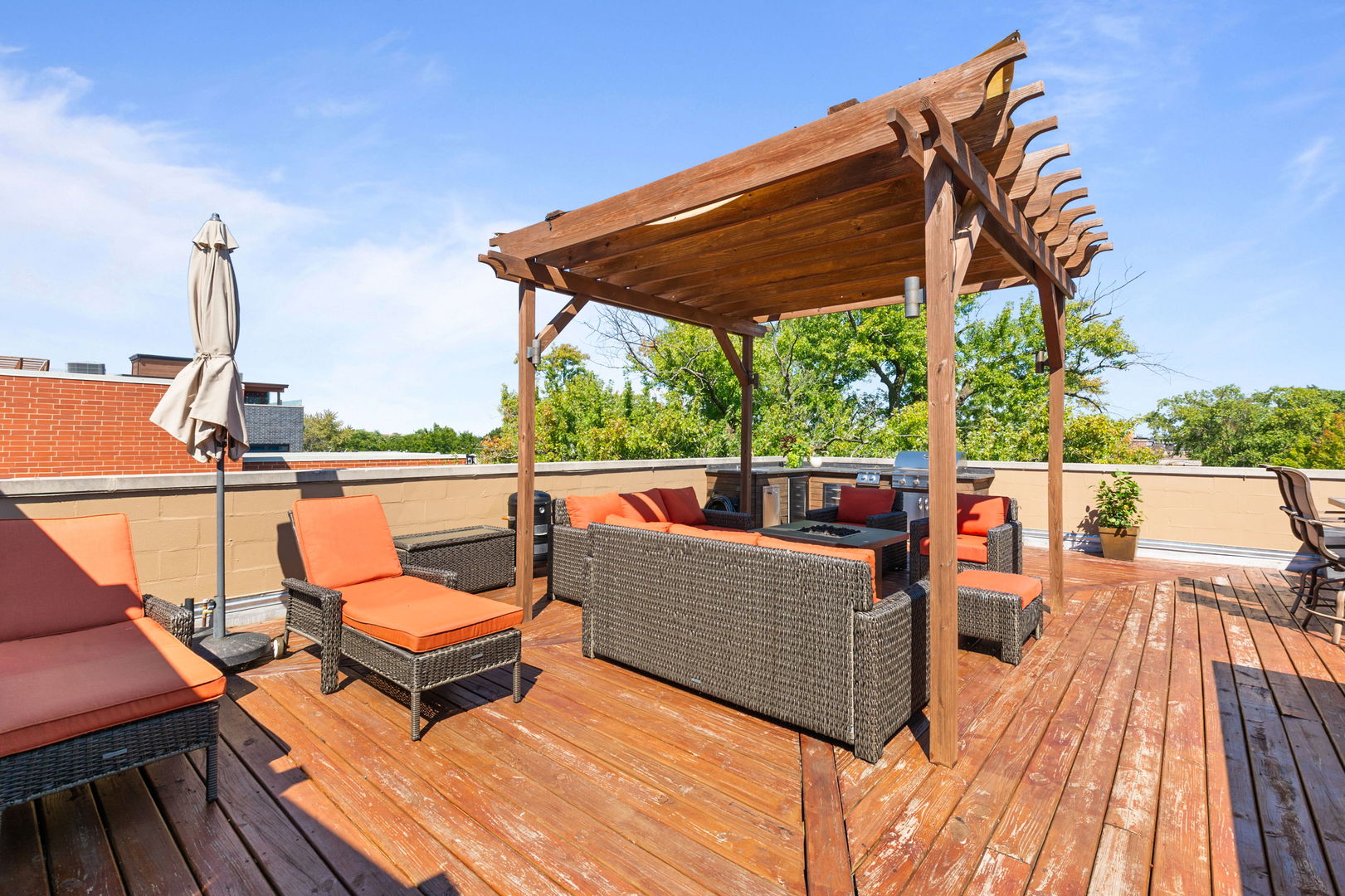 1532 W Wrightwood Avenue Unit: 2