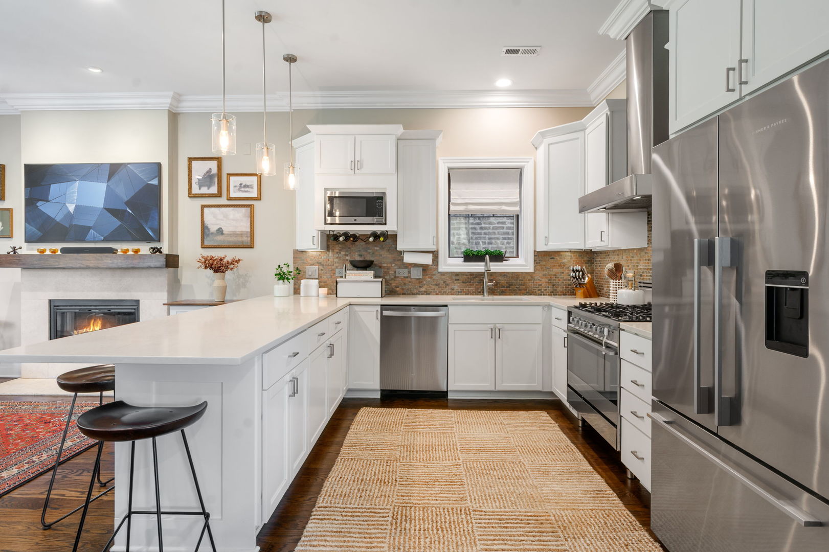 1532 W Wrightwood Avenue Unit: 2