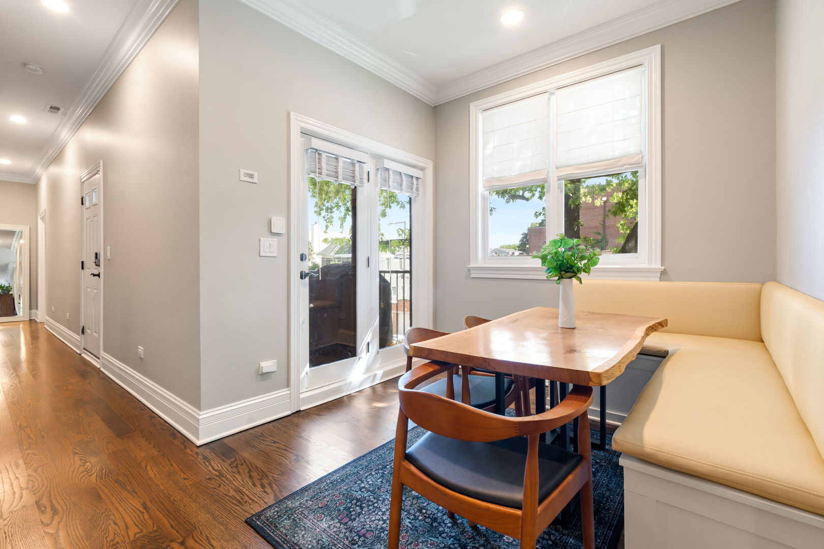 1532 W Wrightwood Avenue Unit: 2