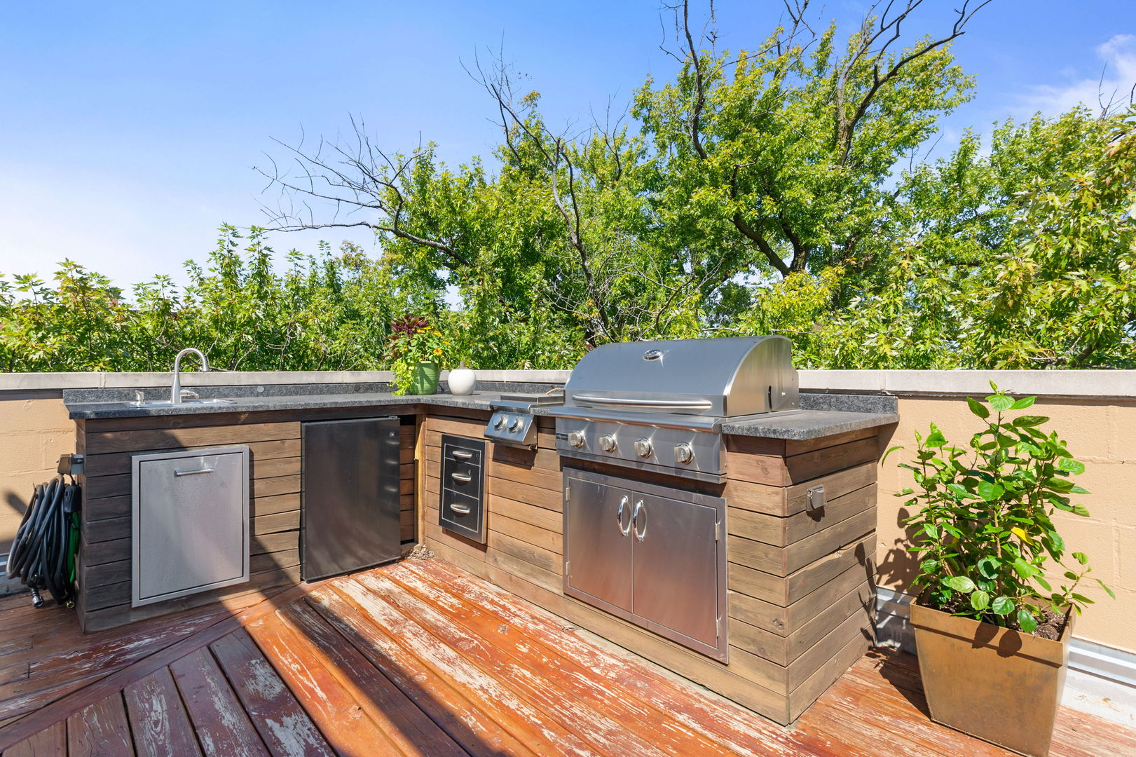 1532 W Wrightwood Avenue Unit: 2