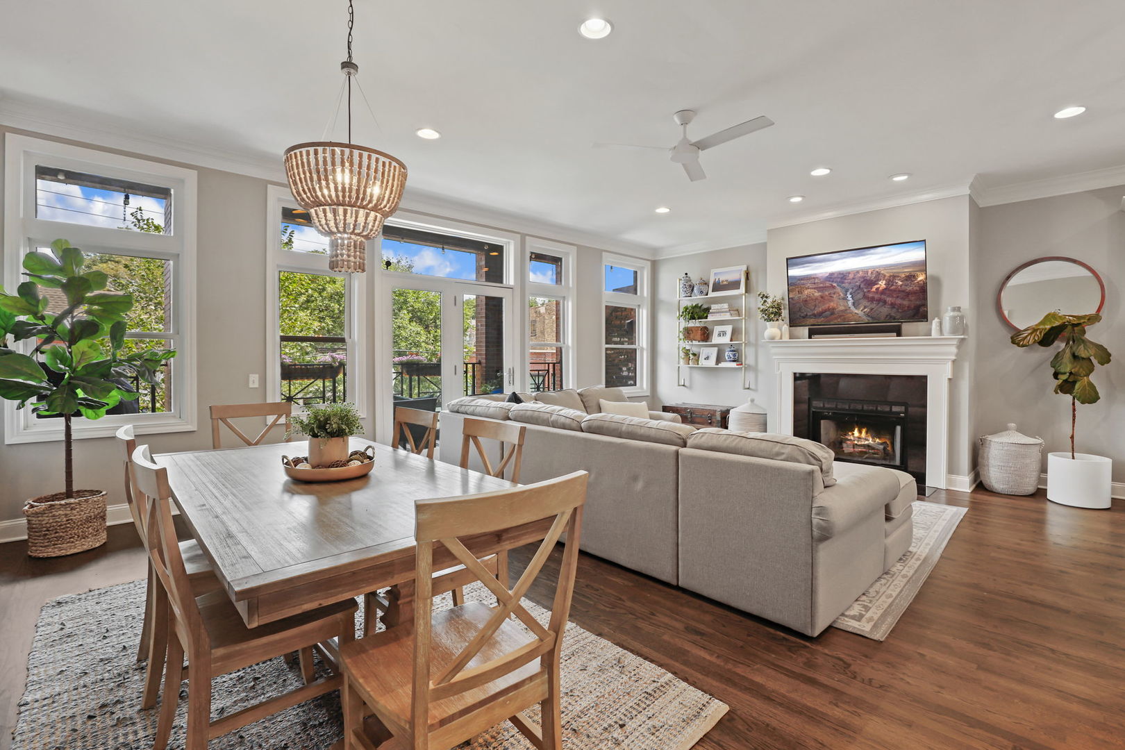 3450 N Southport Avenue Unit: 1