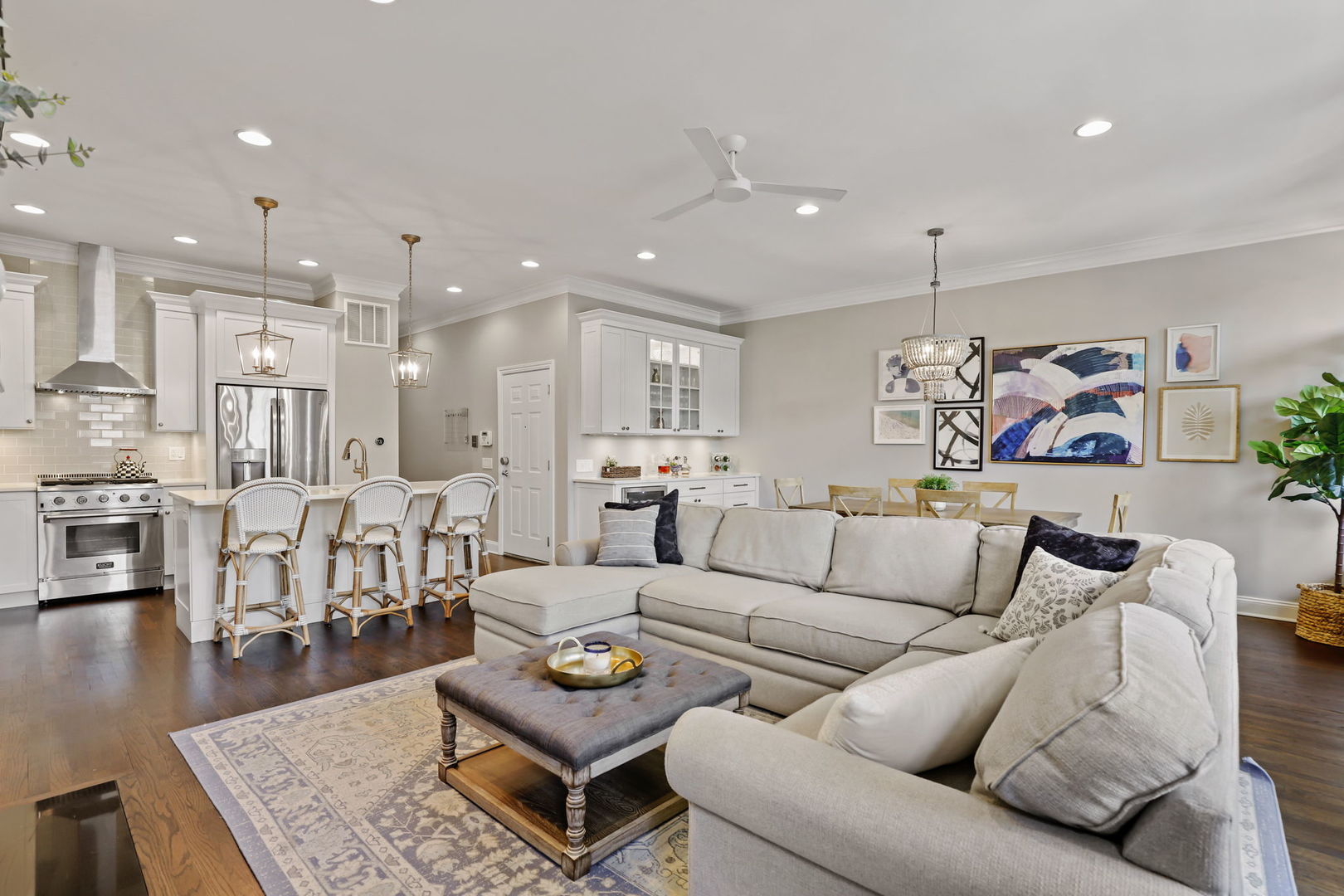 3450 N Southport Avenue Unit: 1