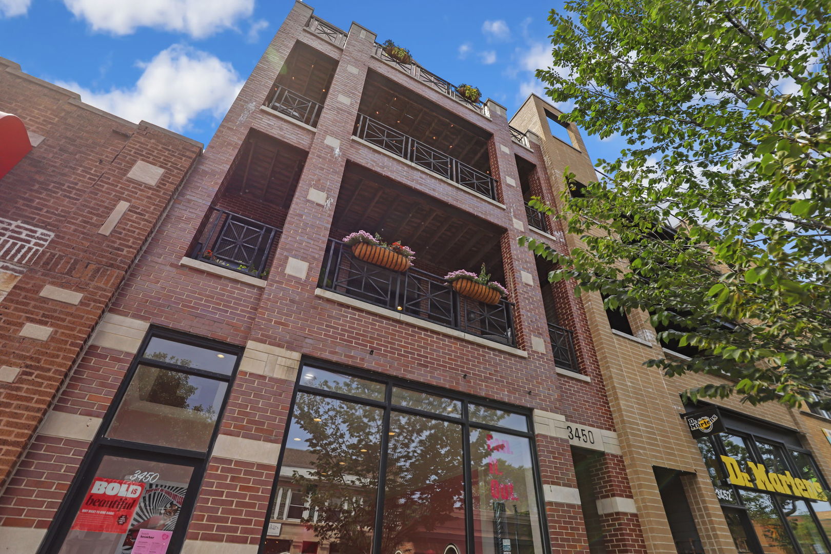 3450 N Southport Avenue Unit: 1