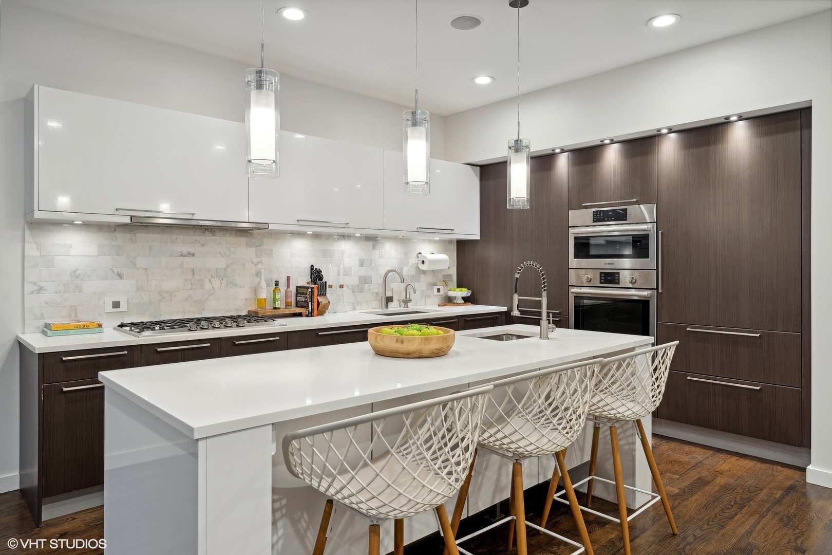 937 N Honore Street Unit: 1