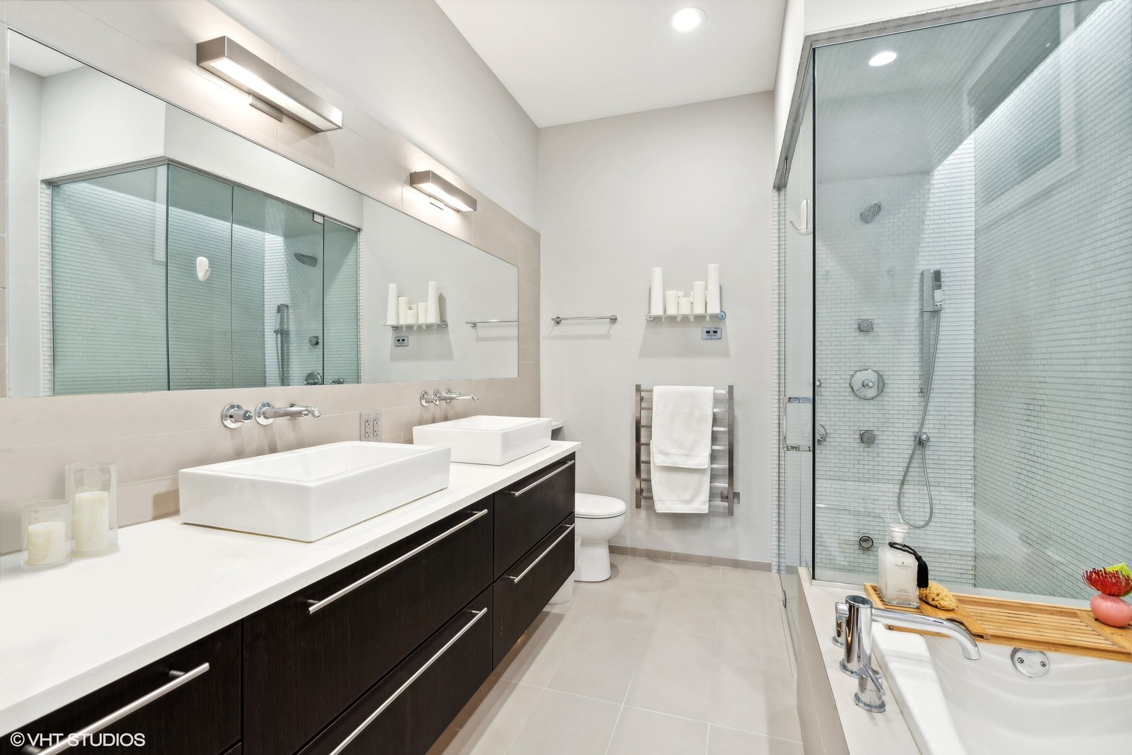 937 N Honore Street Unit: 1