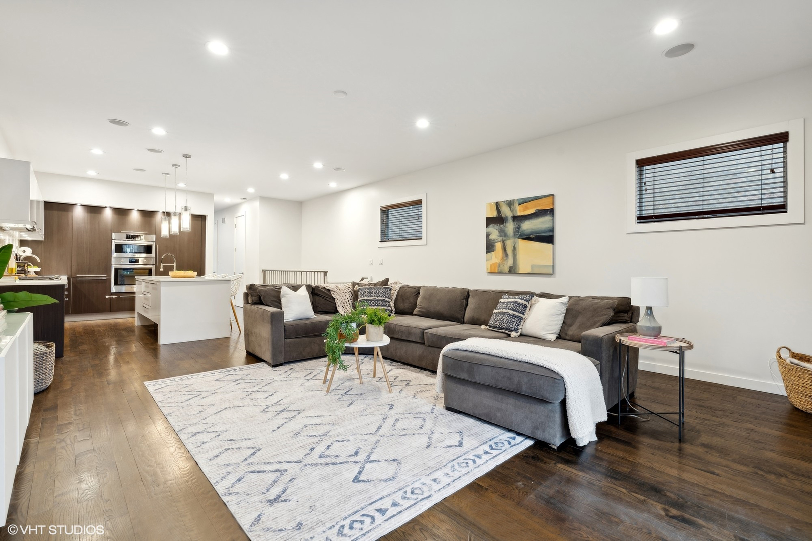 937 N Honore Street Unit: 1