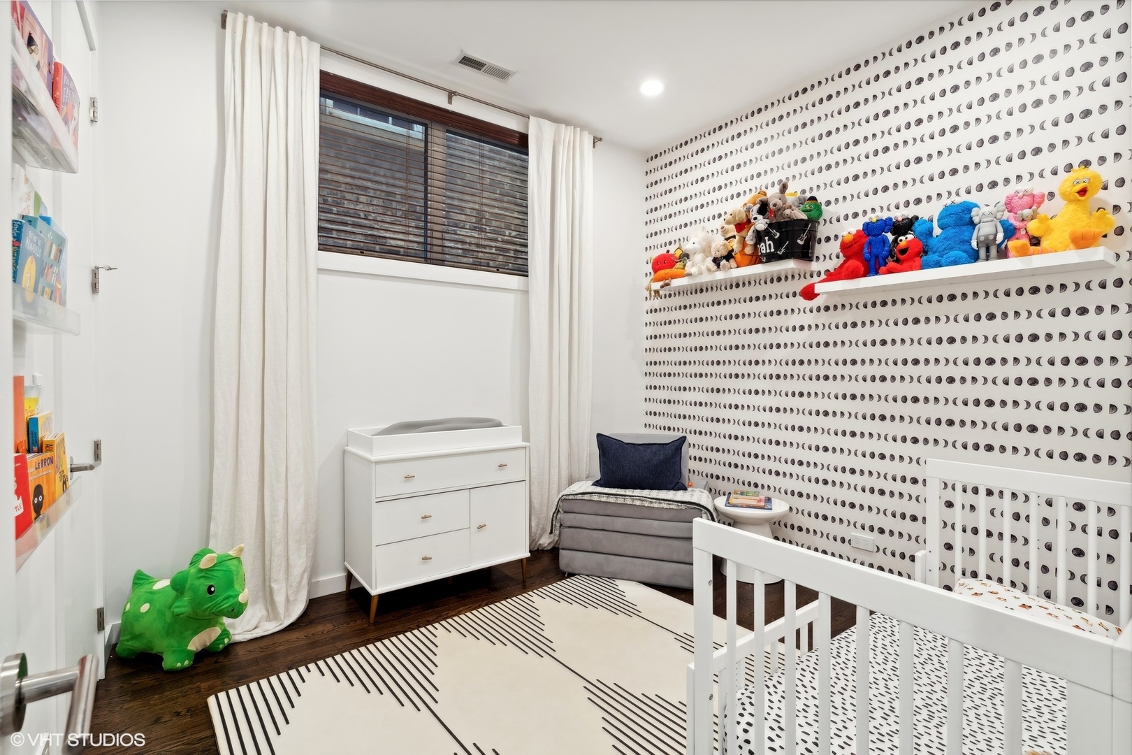 937 N Honore Street Unit: 1
