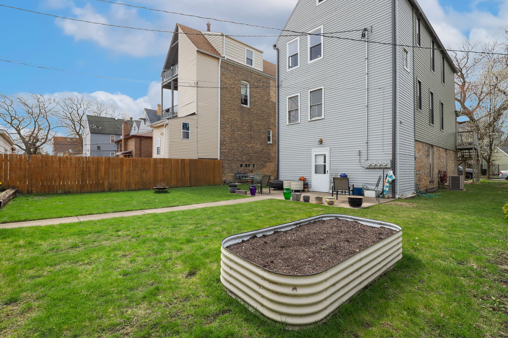 4461 N Keokuk Avenue