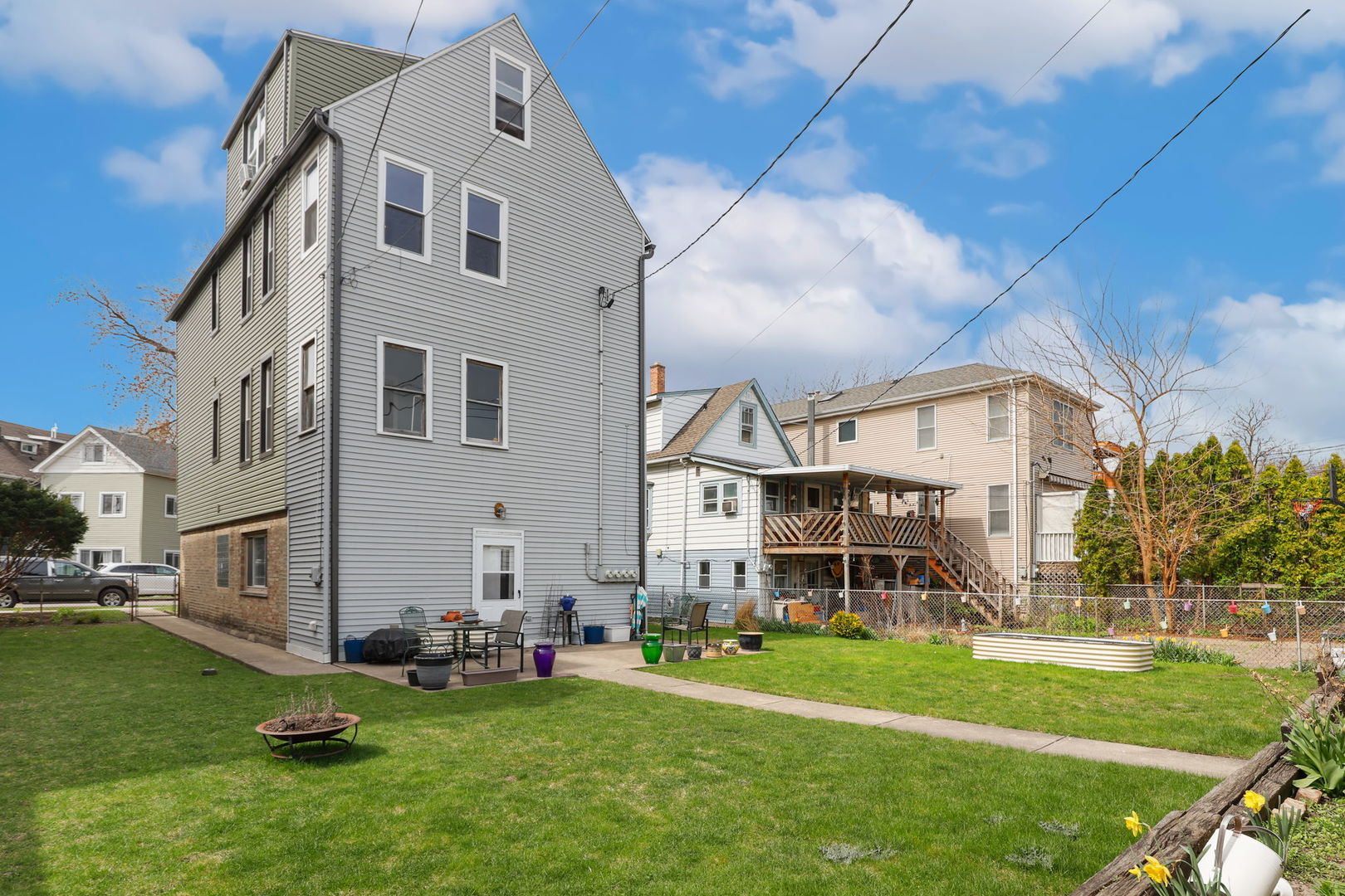 4461 N Keokuk Avenue