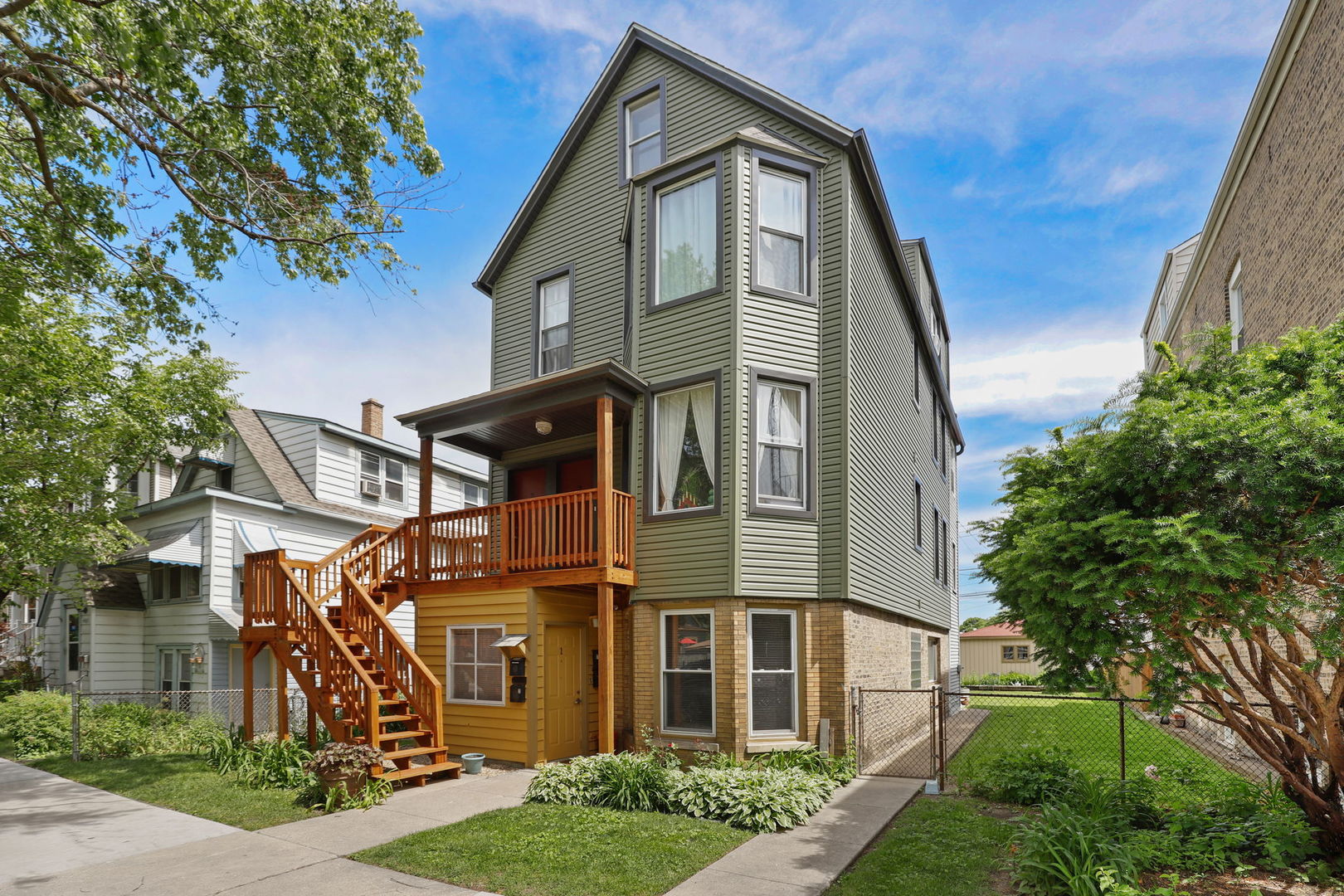 4461 N Keokuk Avenue
