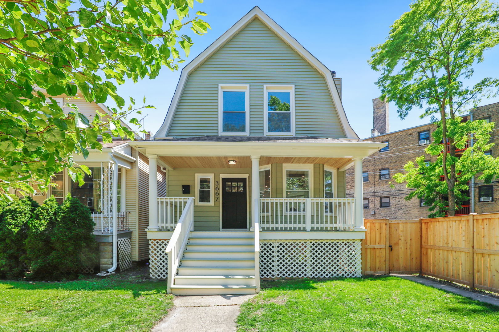 3667 W Belle Plaine Avenue