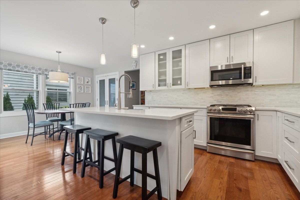 1034 Devonshire Court
