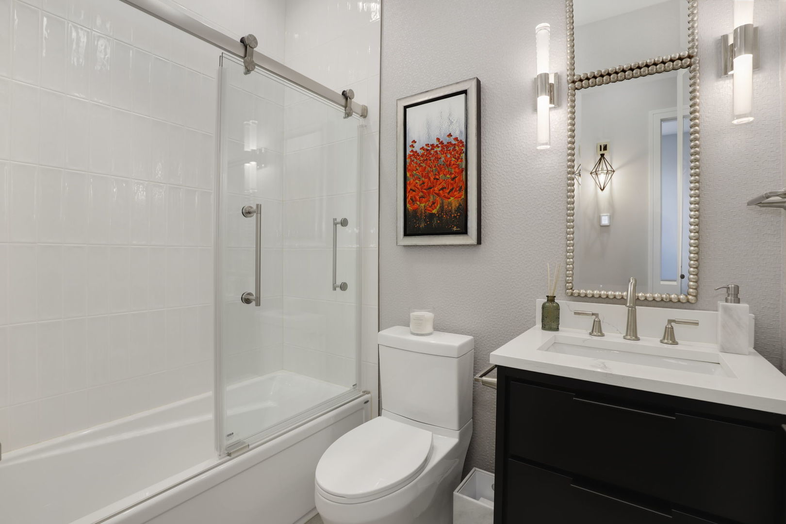 2140 W Evergreen Avenue Unit: 3