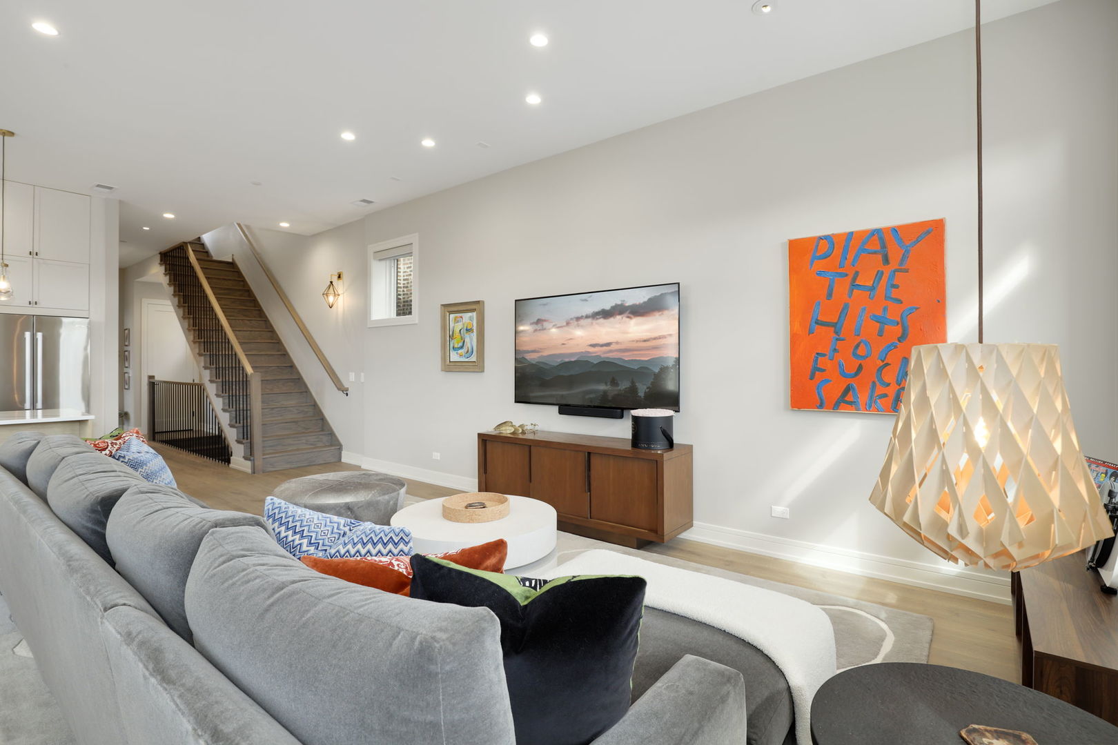 2140 W Evergreen Avenue Unit: 3