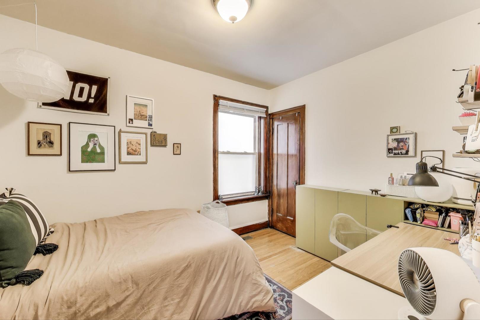 2143 W Superior Street
