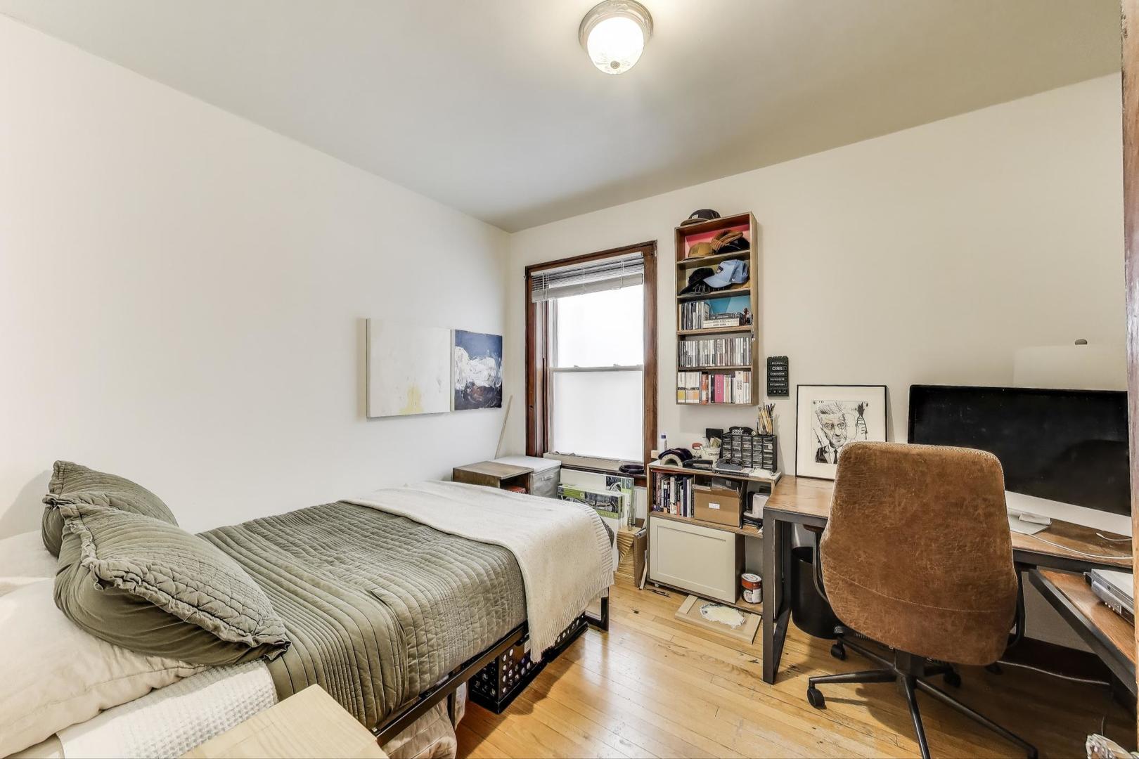2143 W Superior Street
