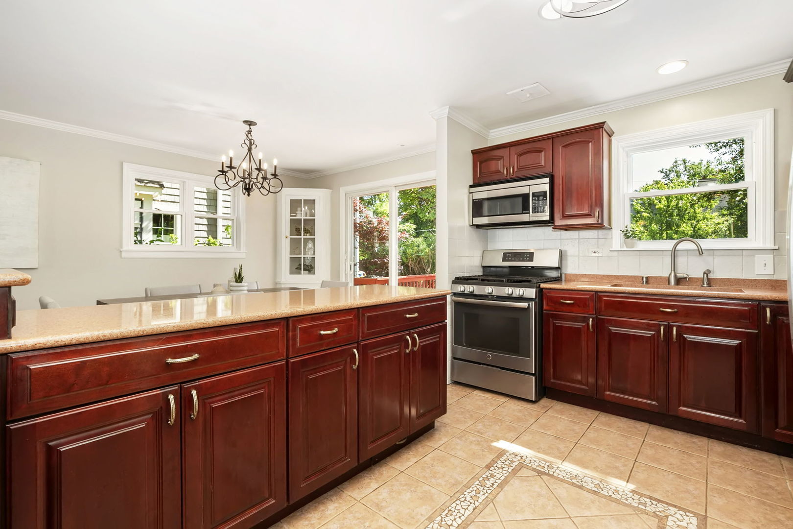 1173 Greenbriar Lane