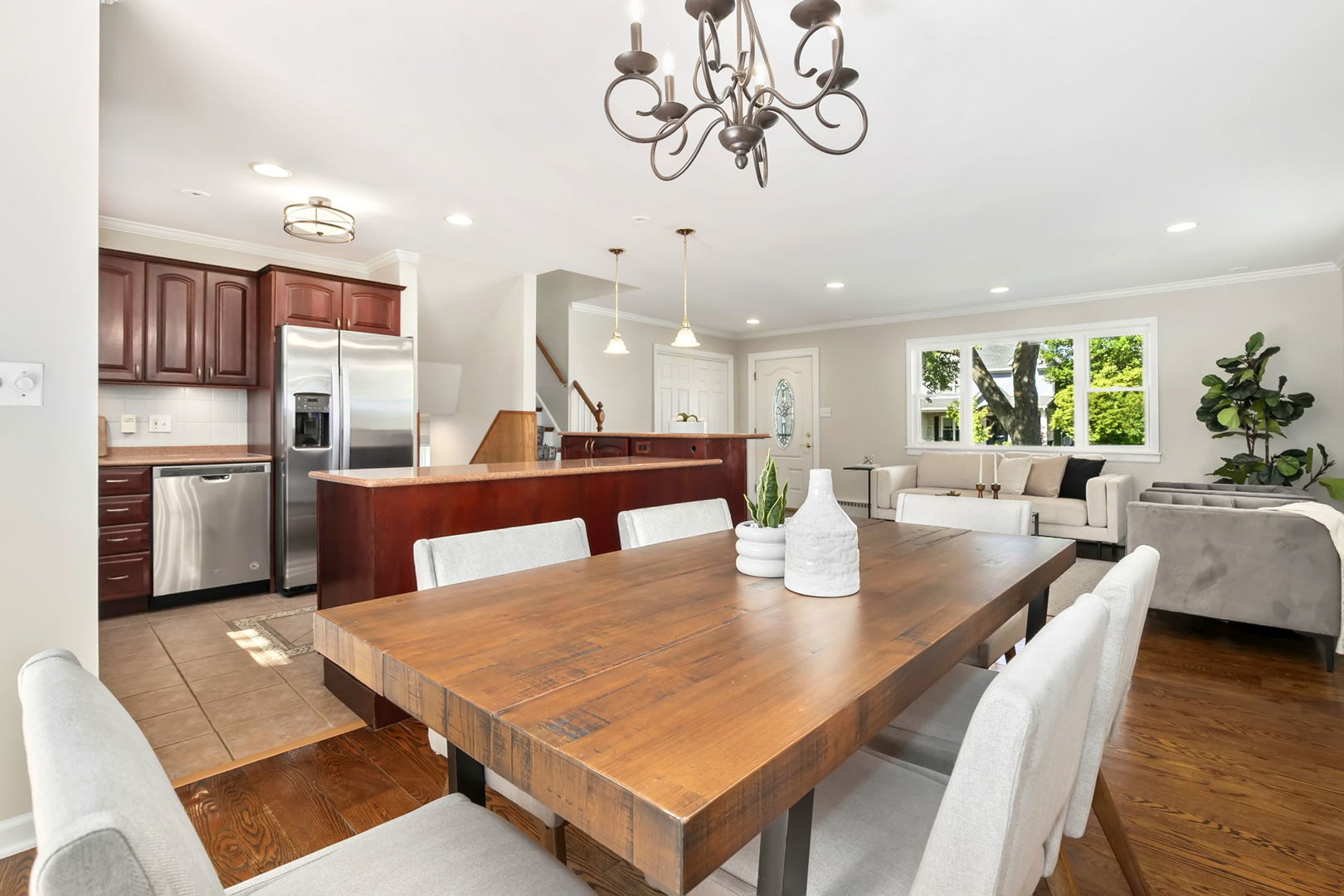 1173 Greenbriar Lane