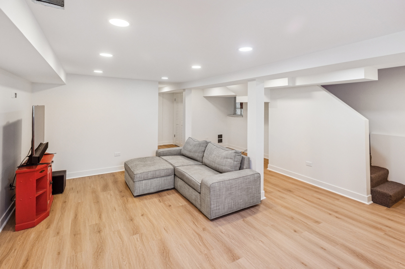 2220 W Augusta Boulevard