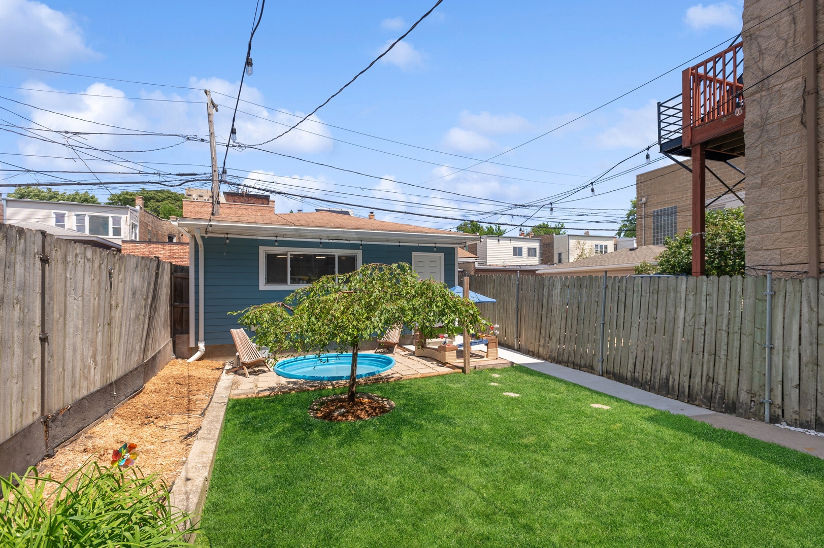 2220 W Augusta Boulevard