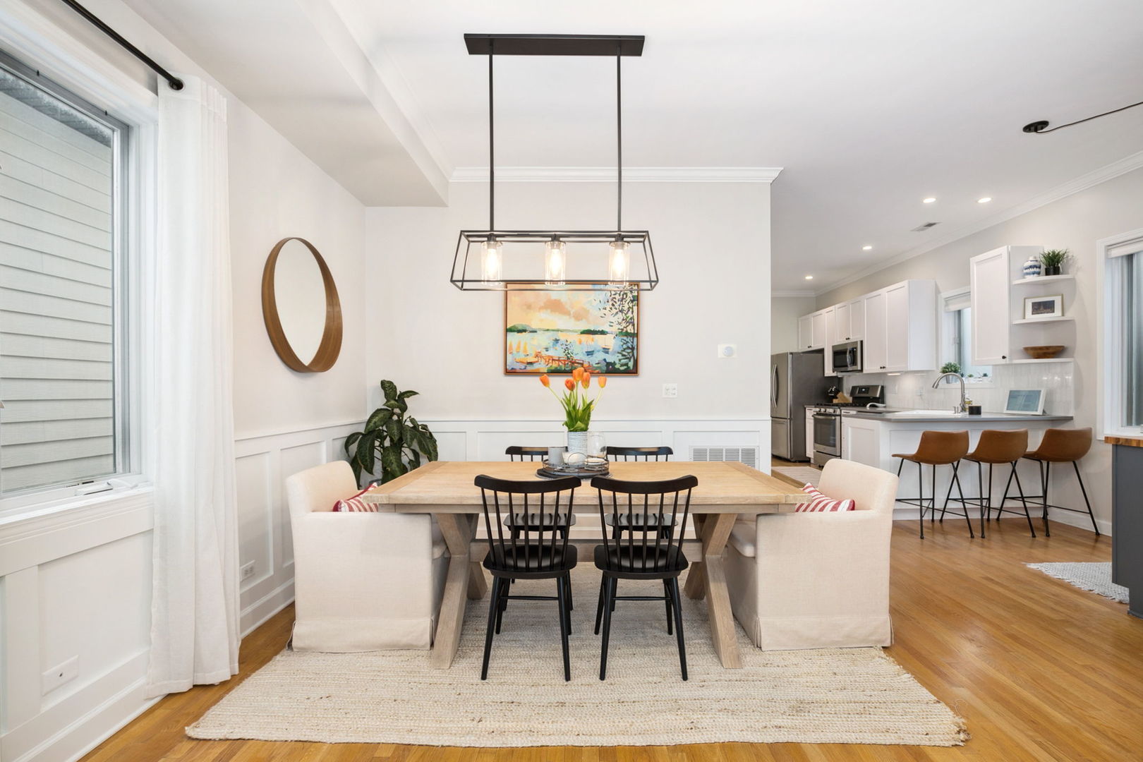 3316 N Leavitt Street Unit: 2