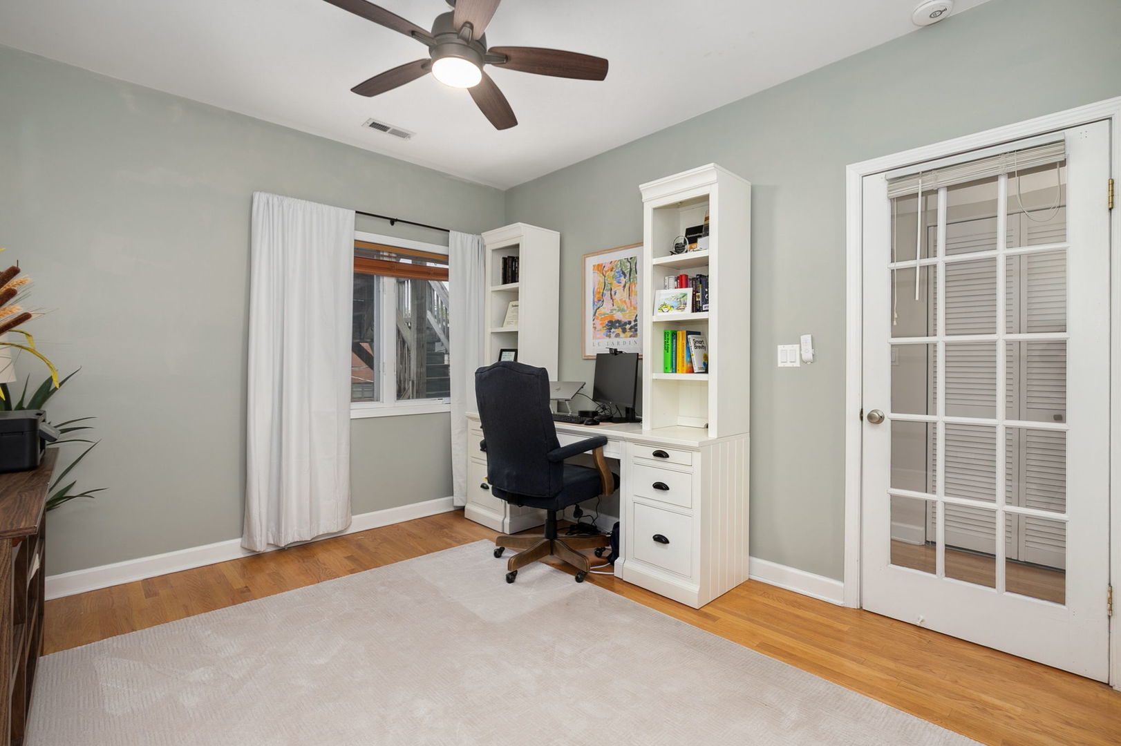 3316 N Leavitt Street Unit: 2