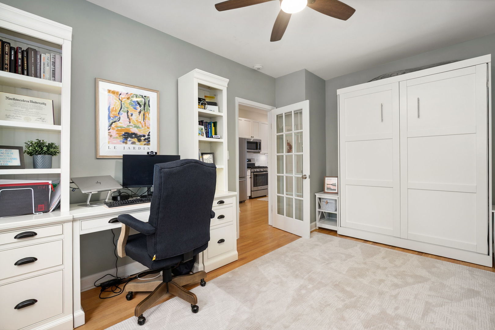 3316 N Leavitt Street Unit: 2