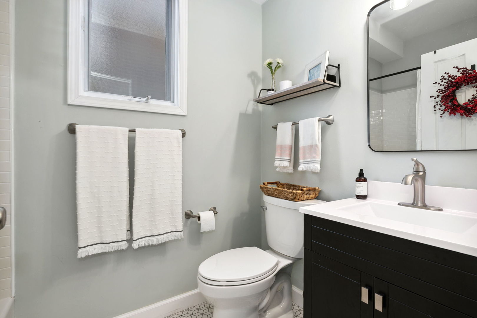 3316 N Leavitt Street Unit: 2