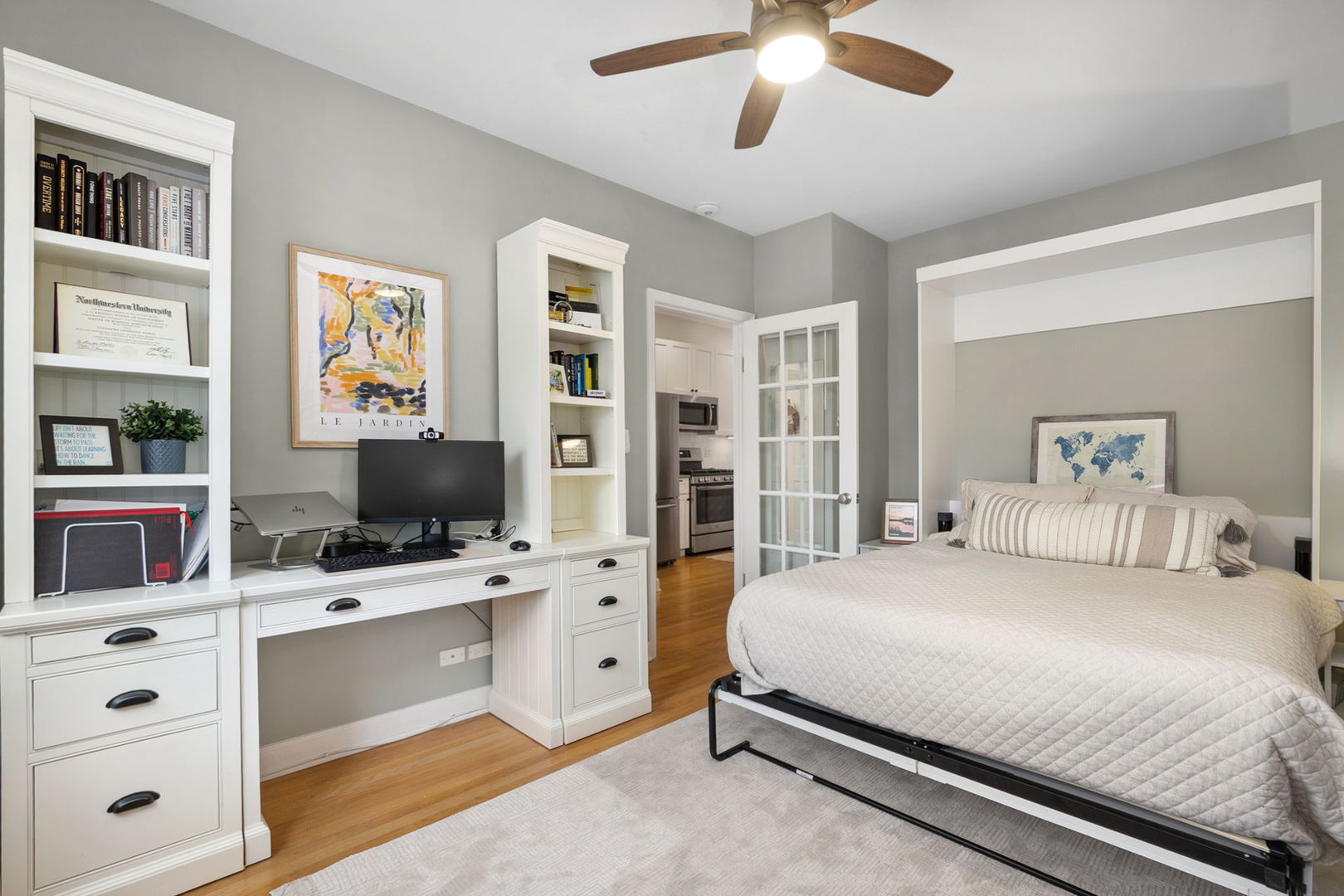 3316 N Leavitt Street Unit: 2