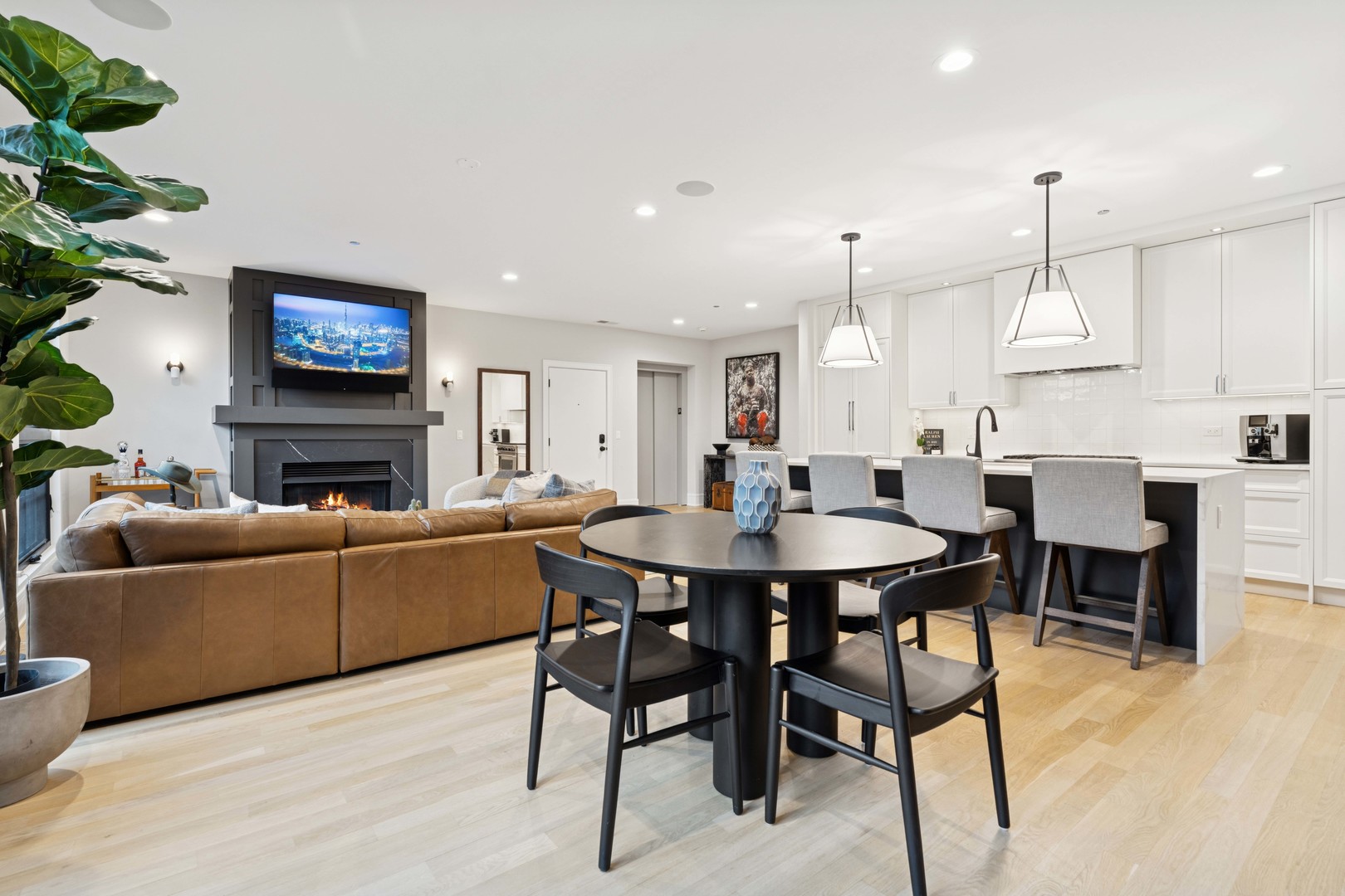 1526 N Wieland Street Unit: 3N