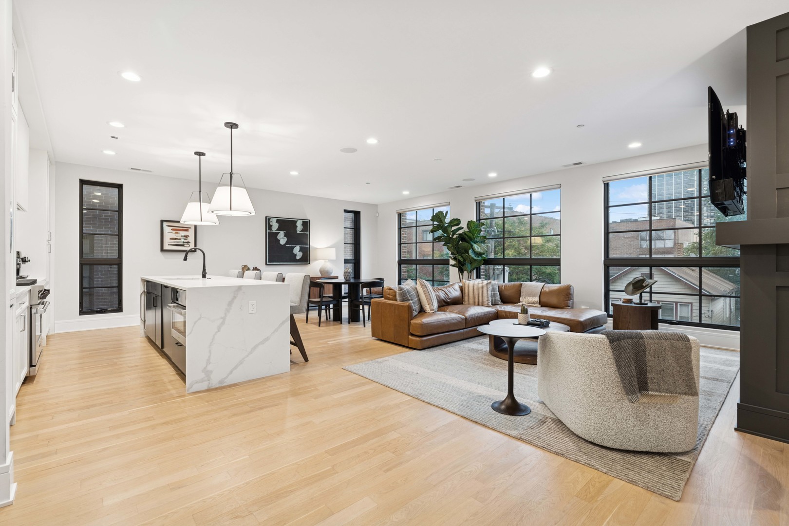 1526 N Wieland Street Unit: 3N